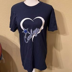 🏈 LN Gildan brand women’s Dallas Cowboys t-shirt